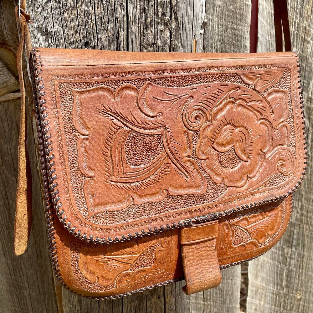 Vintage Tooled Leather Purse